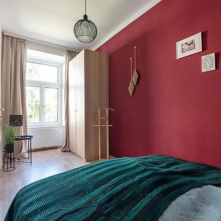Colorful Apartment Facing Green Courtyard Bécs Kültér fotó