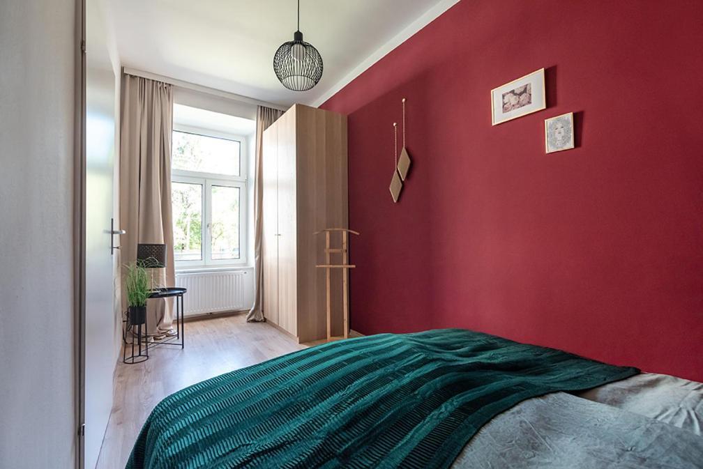 Colorful Apartment Facing Green Courtyard Bécs Kültér fotó